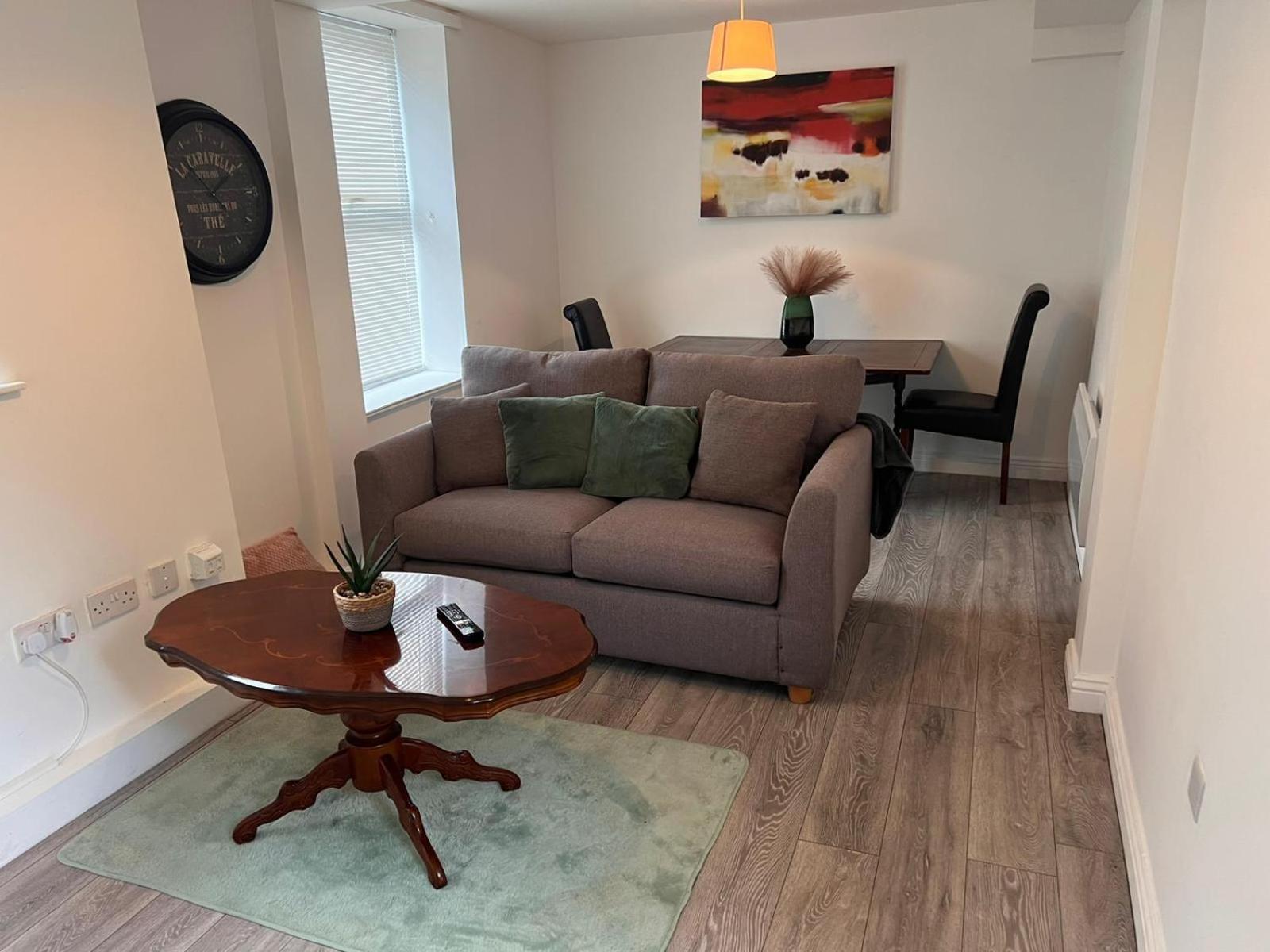 Hullidays - Queen St Duplex * Withernsea